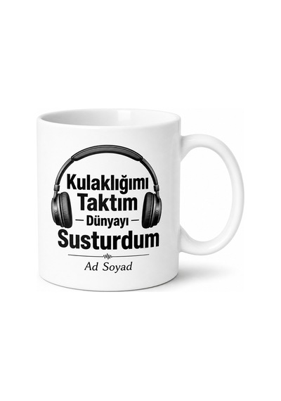 Müzik Delisi Arkadaşa Kulaklığımı Taktım Dünyayı Susturdum Kupa Bardak Hediye Beyaz / Çok Renkli