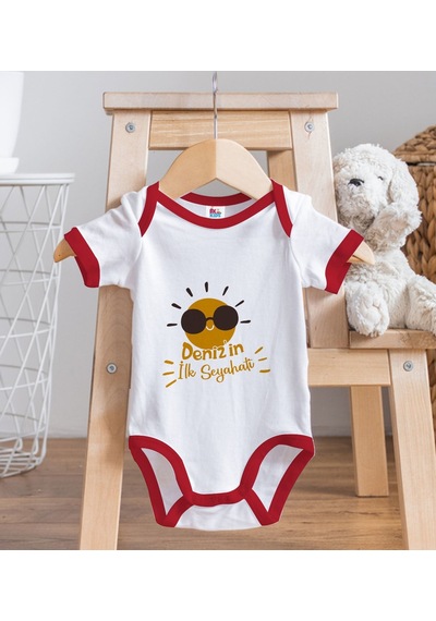 Bk Gift Bk Kids Kişiye Özel İlk Seyahat Tasarımlı Kırmızı Bebek Body Zıbın-1 12-18 Ay