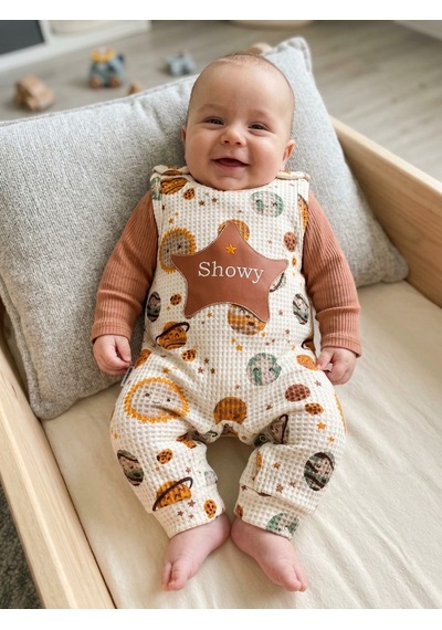 Nafitto Baby&Junior Nafitto Gezegen Desenli Waffle Kumaş Askılı Tulum, Ribana Zıbın Ve Çorap 3-9 Ay Kahverengi Nafitto Baby&Junior Nafitto Gezegen Desenli Waffle Kumaş Askılı Tulum, Ribana Zıbın Ve Çorap 3-9 Ay Kahverengi