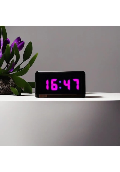Dijital Led Duvar Ve Masa Saati Ve Derece - Mor Kasa Ölçüleri: 7x17 Cm