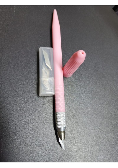 Gebzeli Kretuar Seti 0,4mm 30derece Kesik Uçlu Kolay Kavranabilir Pembe Gövde+10 Adet Yedek Uçlu Set