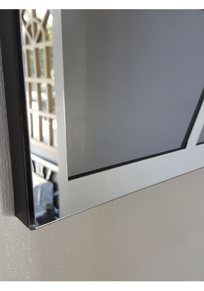 Ayna Denizi Silver Quare Smoked Model Gümüş Füme Renk 60 CM x 60 CM Dekoratif Aynalı Duvar Saati Gümüş