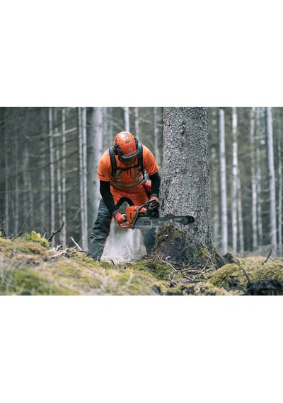 Husqvarna 572XP 4.3 KW Ağaç Kesme Makinesi