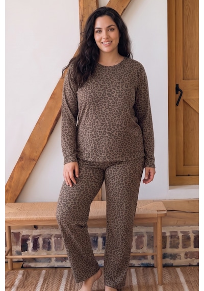 Siyah İnci Desenli Büyük Beden Battal Boy Viskon Örme Pijama Takım 26224868 Leopar Siyah İnci Desenli Büyük Beden Battal Boy Viskon Örme Pijama Takım 26224868 Leopar