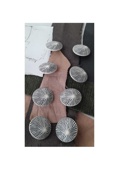 Polyester Zebra Düğme 14 Mm 8 Adet