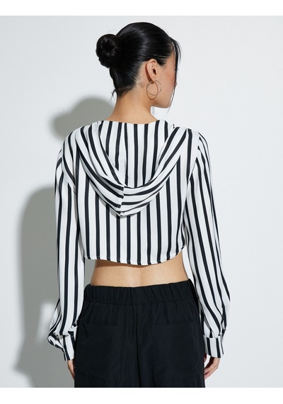 Koton Kapşonlu Crop Bluz V Yaka Siyah Çizgili 4sak60269pw Koton Kapşonlu Crop Bluz V Yaka Siyah Çizgili 4sak60269pw