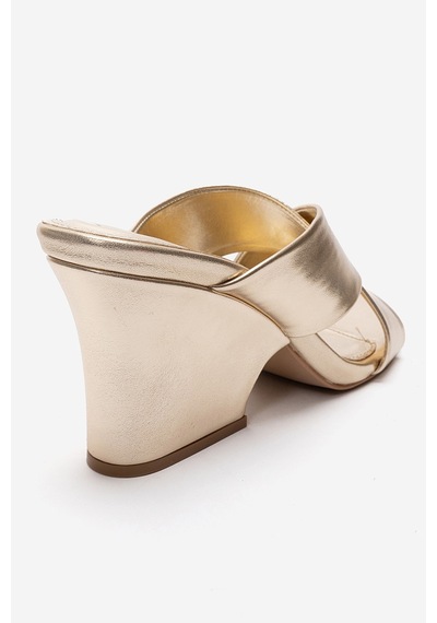 Luvishoes Yavın Altın Çapraz Bantlı Kadın Dolgu Topuklu Terlik