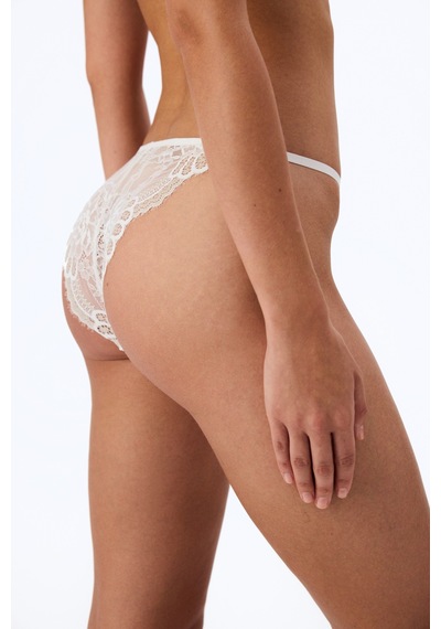 Penti Kırık Beyaz Lacy Slip Külot