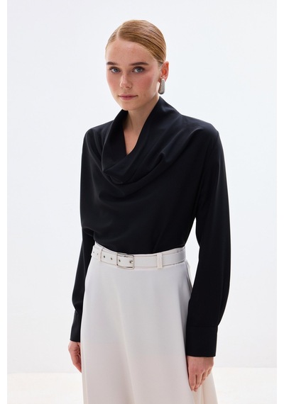 Sateen Degaje Yaka Bluz - Siyah-136731 Siyah