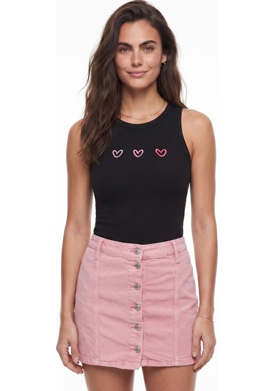 Onloox Kadın Siyah Siyah Pamuklu Esnek Penye İnce Askılı Kalp Nakış Detaylı Bisiklet Yaka Bluz T-shirt Onloox Kadın Siyah Siyah Pamuklu Esnek Penye İnce Askılı Kalp Nakış Detaylı Bisiklet Yaka Bluz T-shirt
