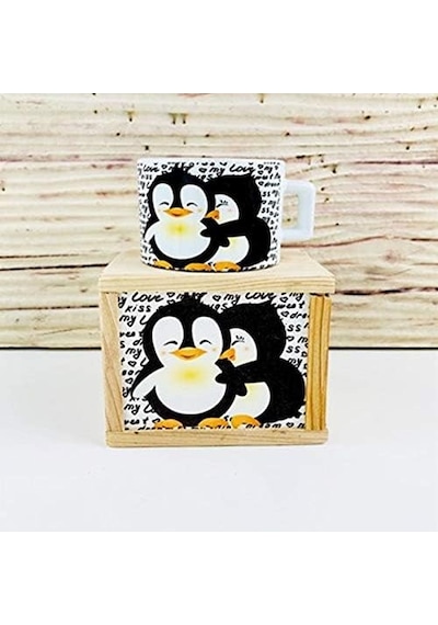 Ahşap Kutusunda Mutlu Aşıklar Penguen Tasarım Kupa Bardak Açık Ahşap