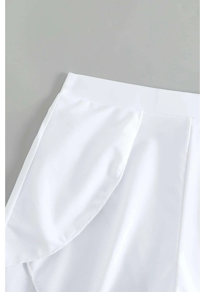 Angbutik Kadın Beyaz Yırtmaçlı Etek Görünümlü Şık Deniz Şortu