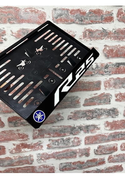 Yamaha R25 Siyah Pleksi Motor Plakalığı