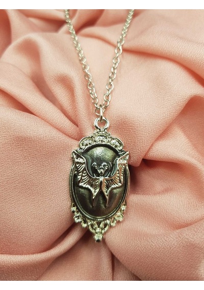 Tezzgelsin Unisex Gotic Vampir Yarasa Kolye Gümüş
