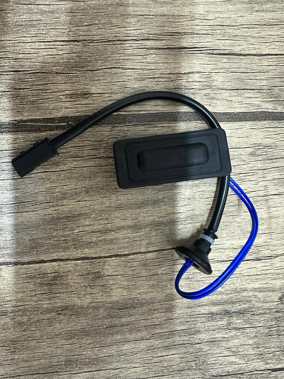 Chevrolet Aveo T300 Bagaj Açma Düğmesi 96940890