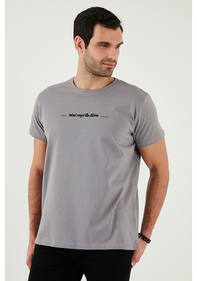 Buratti Pamuklu Slim Fit Bisiklet Yaka Erkek T Shirt 541Wind Açık Gri Buratti Pamuklu Slim Fit Bisiklet Yaka Erkek T Shirt 541Wind Açık Gri