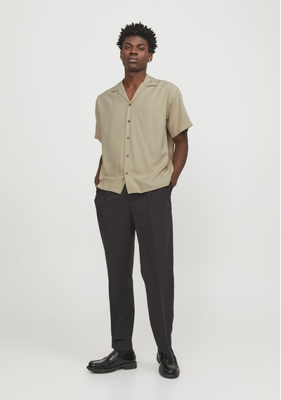 Jack & Jones Erkek Rahat Kesim Kısa Kollu Gömlek - Caaron 12251027 Fields Of Rye Kahverengi Jack & Jones Erkek Rahat Kesim Kısa Kollu Gömlek - Caaron 12251027 Fields Of Rye Kahverengi