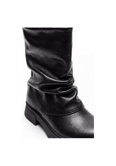 V.s.h Velvet Kadın Rugan Kırışık Büzgülü Siyah Bot Pers-2574
