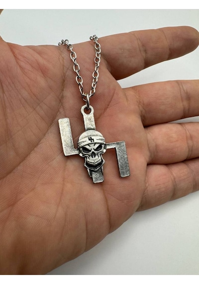 Kuru Kafa Figürlü Gotik Unisex Kolye 60 Cm Zamak Kaplama Zincirli Asi Ruhlu Metal Takı Çok renkli