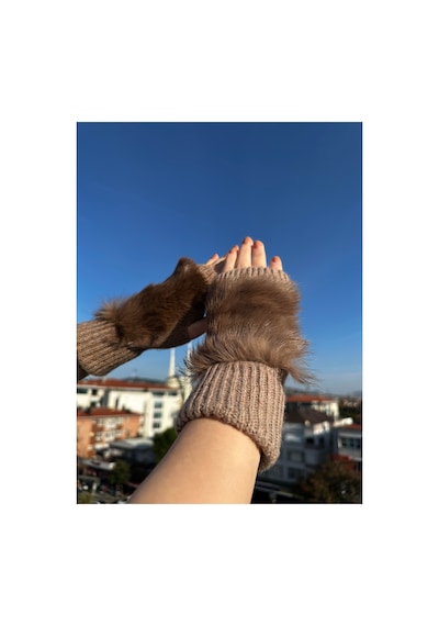 Mollycrush Kadın Peluş Detaylı Yarım Parmak Kışlık Eldiven Sıcak Tutarlı Şık Tasarım Kahverengi Mollycrush Kadın Peluş Detaylı Yarım Parmak Kışlık Eldiven Sıcak Tutarlı Şık Tasarım Kahverengi