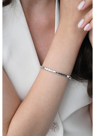Gümüş Rodyumlu Modern Görünümlü Ardışık Üçgenler Bileklik Barcode Gümüş