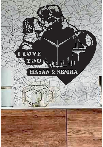 Kişiye Özel Romantik Temalı Dekoratif Ahşap Duvar Saati Siyah
