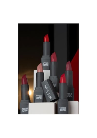Uzun Süre Kalıcı Nemlendirici Parlak Ruj - 304 Nude Apricot 00