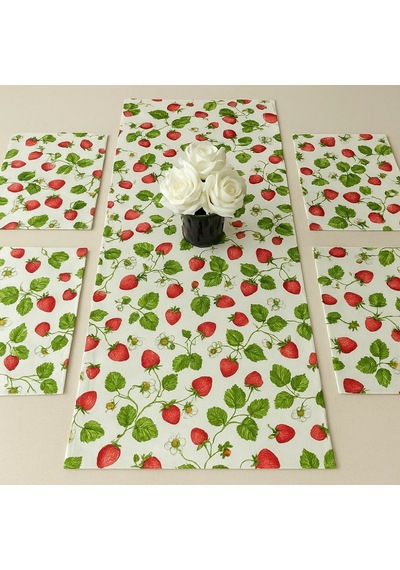 Çilek Desenli Masa Runner 40x110 Cm Ve Amerikan Servis Seti 4 Kişilik Çok Renkli