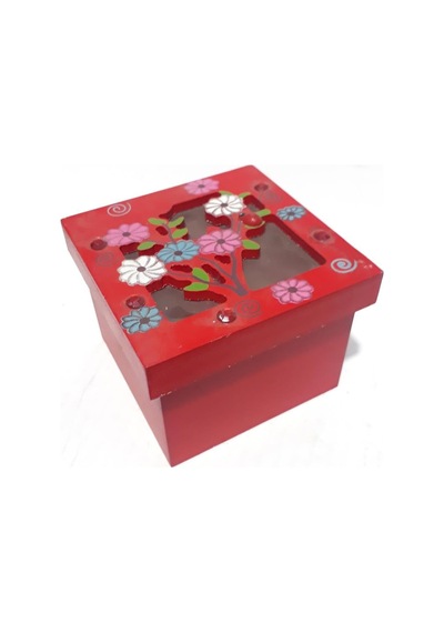 11x11x8cm Boyutlarında Ağaç Desenli Boncuklu Ahşap Hediye Kutusu Kaliteli Ahşaptan Üretilmiştir