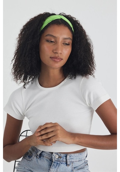 Butikgiz Beyaz Kısa Kol Bisiklet Yaka Vücuda Oturan Kaşkorse Crop + Bandana Set %100 Pamumklu, Esnek Rahat Beyaz-fıstık Yeşili