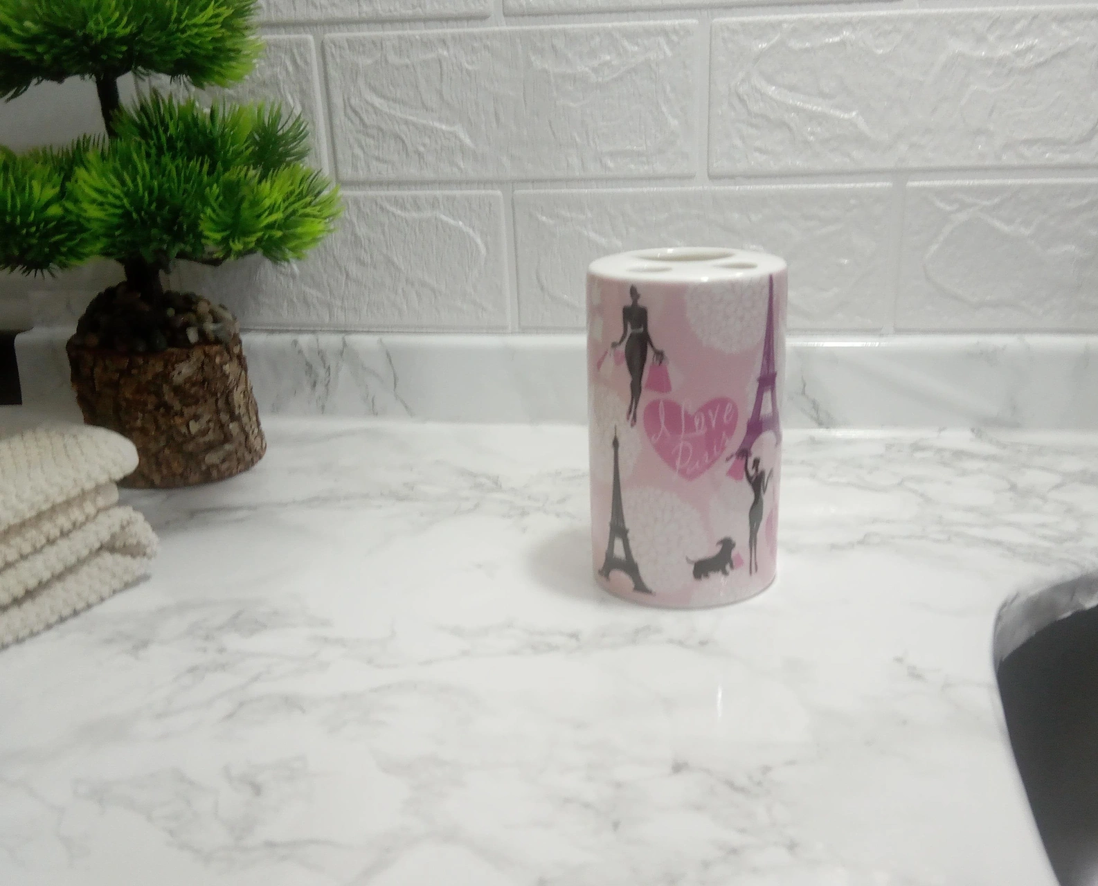 2 Adet Seramik Diş Fırçalık Kızlı Paris Desenli 7x7x11cm Banyo Seti Çok Renkli