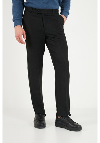 Buratti Normal Bel Regular Fit Düz Paça Pantolon Erkek Pantolon 6843703 Siyah Buratti Normal Bel Regular Fit Düz Paça Pantolon Erkek Pantolon 6843703 Siyah