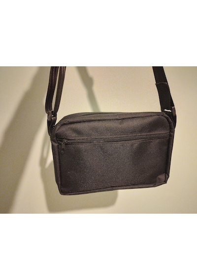 Emre Çanta Dikim Evi Unisex 4 Bölmeli Su Itici 600d Impertex Kumaş Çapraz Askılı Postacı Ve Omuz Çantası 24x15x5 Cm Siyah Emre Çanta Dikim Evi Unisex 4 Bölmeli Su Itici 600d Impertex Kumaş Çapraz Askılı Postacı Ve Omuz Çantası 24x15x5 Cm Siyah