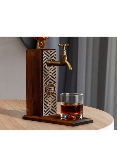 Bk Gift Kişiye Özel Kabartma İsimli Musluklu Ahşap İçki Standı, Viski Çeşmesi, Doğum Günü Hediyesi, Ev Hediyesi, İçecek Dispenseri-69