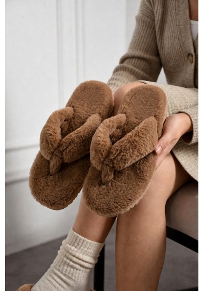 Kadın Peluş Parmak Arası Ev Terliği Yumuşak Tabanlı Açık Burunlu Kışlık Rahat Günlük Konforlu Panduf Taba Kadın Peluş Parmak Arası Ev Terliği Yumuşak Tabanlı Açık Burunlu Kışlık Rahat Günlük Konforlu Panduf Taba