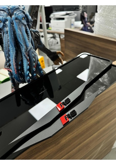 Audi Rs Özel Full Pleksi Plakalık