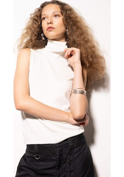 Defacto Regular Fit Balıkçı Yaka Kolsuz Basic Düz Triko Kazak U8250AZ24AUER99 Ekru