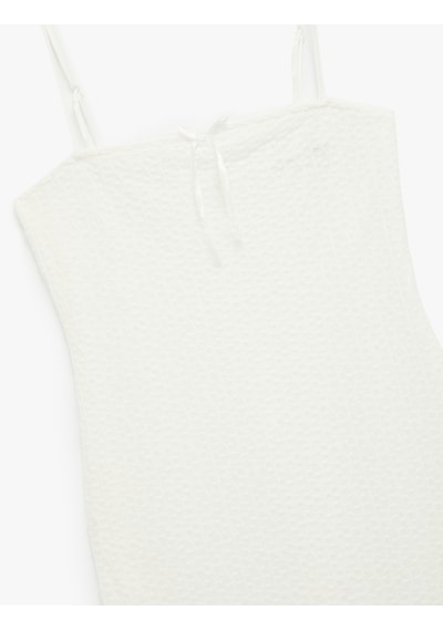 Koton İnce Askılı Fiyonklu Dokulu Bodycon Maxi Elbise Beyaz 5sak80005ek Beyaz Koton İnce Askılı Fiyonklu Dokulu Bodycon Maxi Elbise Beyaz 5sak80005ek Beyaz