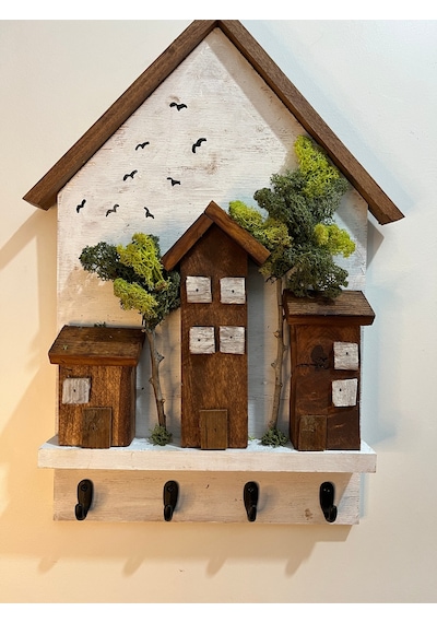 Ahşap Ev Temalı Duvar Askılığı 25x36 Cm 4 Kancalı Anahtarlık , El Yapımı Dekoratif Askı Beyaz