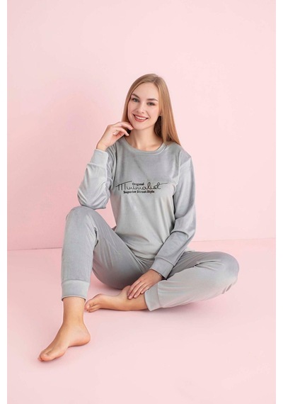 Pijamerry Kadın Kışlık Bisiklet Yaka Kadife Pijama Takımı 3023g - 1 Adet Gümüş Pijamerry Kadın Kışlık Bisiklet Yaka Kadife Pijama Takımı 3023g - 1 Adet Gümüş
