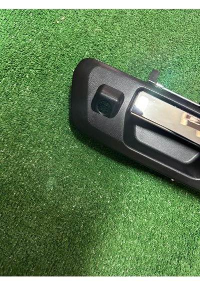 Nissan Navara Bagaj Açma Kol Kameralı Tip 2015-2021 90606-4jg0c