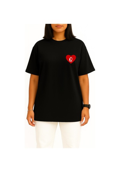 Bahriyeli Collection Oversize Sevgililer Günü Özel Kalp İçinde Q Harfi Cep Baskılı Unisex T-shirt Siyah