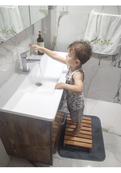ÇOCUK VE YETİŞKİN AHŞAP LAVABO ÖNÜ VE KLOZET BASAMAĞI