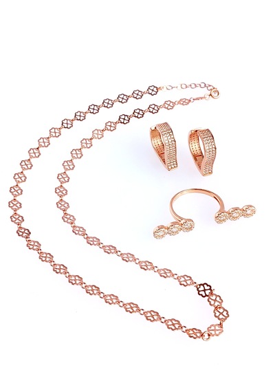 925 Ayar Gümüş Işıltılı Sıralı Kalpler Tasarım Gold Kolye Küpe Özel Tasarım Yüzük Kadın Set Rose Gold - Gümüş 925 Ayar Gümüş Işıltılı Sıralı Kalpler Tasarım Gold Kolye Küpe Özel Tasarım Yüzük Kadın Set Rose Gold - Gümüş