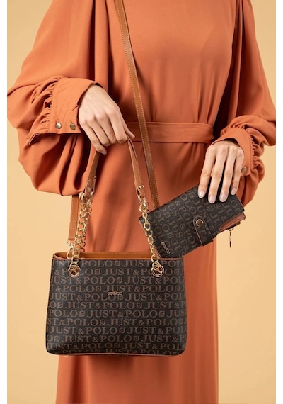 Just Polo Kadın Zincirli Baskı Desenli El & Omuz Çantası Ve Cüzdanı Kombin Ebat : 24 X 20 Cm Shopper Kahve Taba Kombin