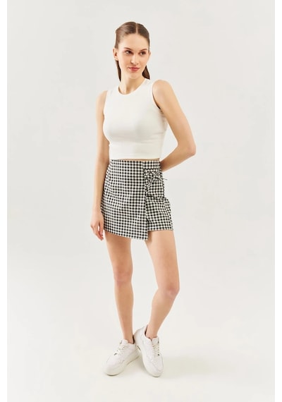 Butikgiz Kadın Sıfır Kol Bisiklet Yaka Vücuda Oturan %100 Pamuklu Kaşkorse Esnek Crop Bluz Beyaz