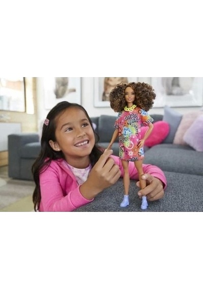 Barbie Büyüleyici Parti Bebekleri Hjt00