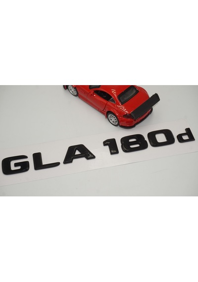 GLA 180d Bagaj Parlak Siyah ABS 3M 3D Yazı Logo