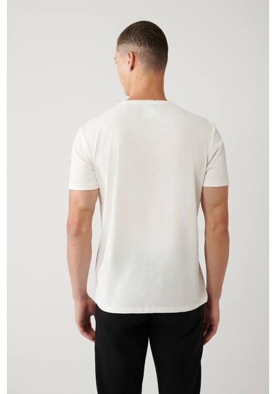 Avva Erkek Beyaz Soft Touch Bisiklet Yaka Regular Fit T-shirt B001031 Beyaz