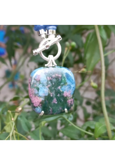 Sibelce Çok Renkli Multi Color Kyanit El Yapımı Kolye Yeşil
